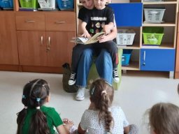 Rok szkolny 2024-2025 - 12. Mamo, Tato, Poczytaj!